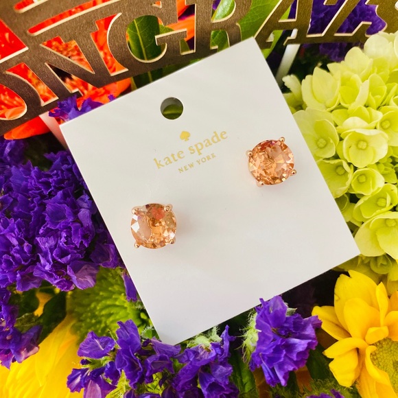 Kate Spade ♠️ Gum Drop Stud Earrings - Picture 2 of 5